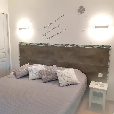 Apartamento Appartement Cosy A Roquebrune-Sur-Argens Avec Piscine - 34 M²